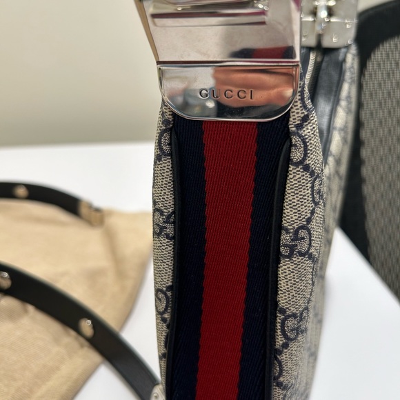 Gucci attache small shoulder bag - Picture 3 of 8